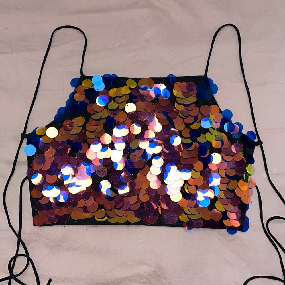 ❤️SOLD❤️UO Motel Rocks Athena Sequin multicolored rainbow fish-scale NYE - Picture 2 of 8